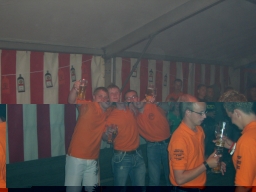 som06